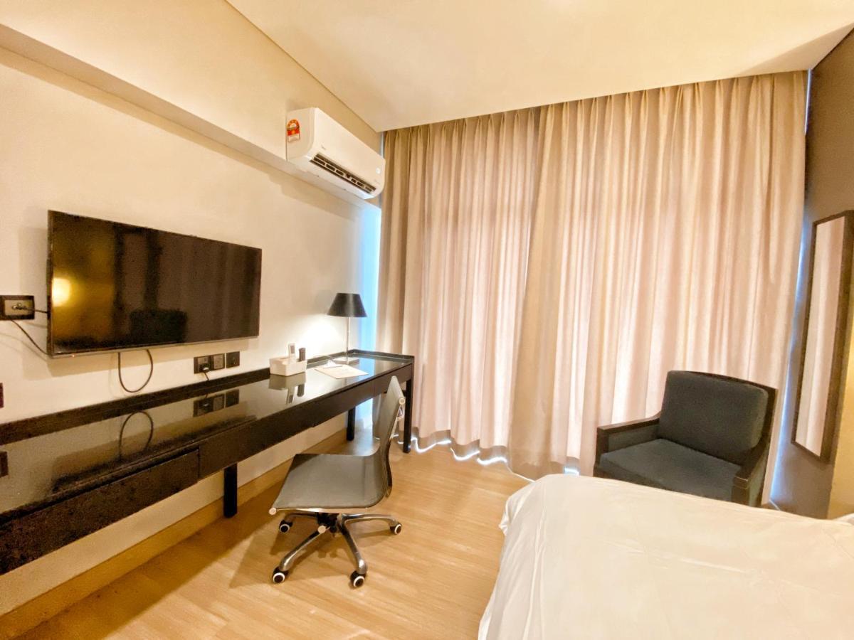 Straits Suite By C Homestay Malacca Exterior foto