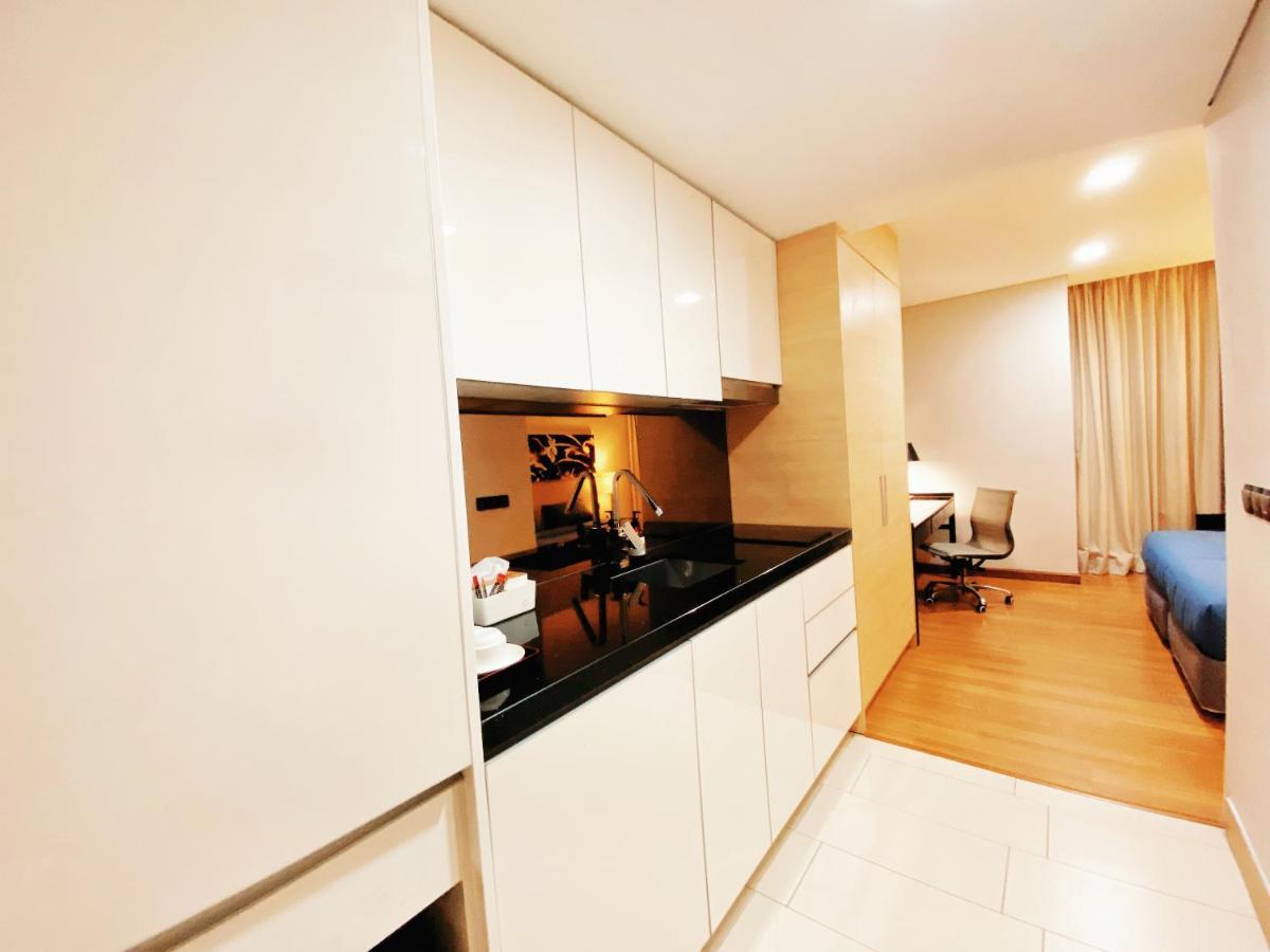 Straits Suite By C Homestay Malacca Exterior foto