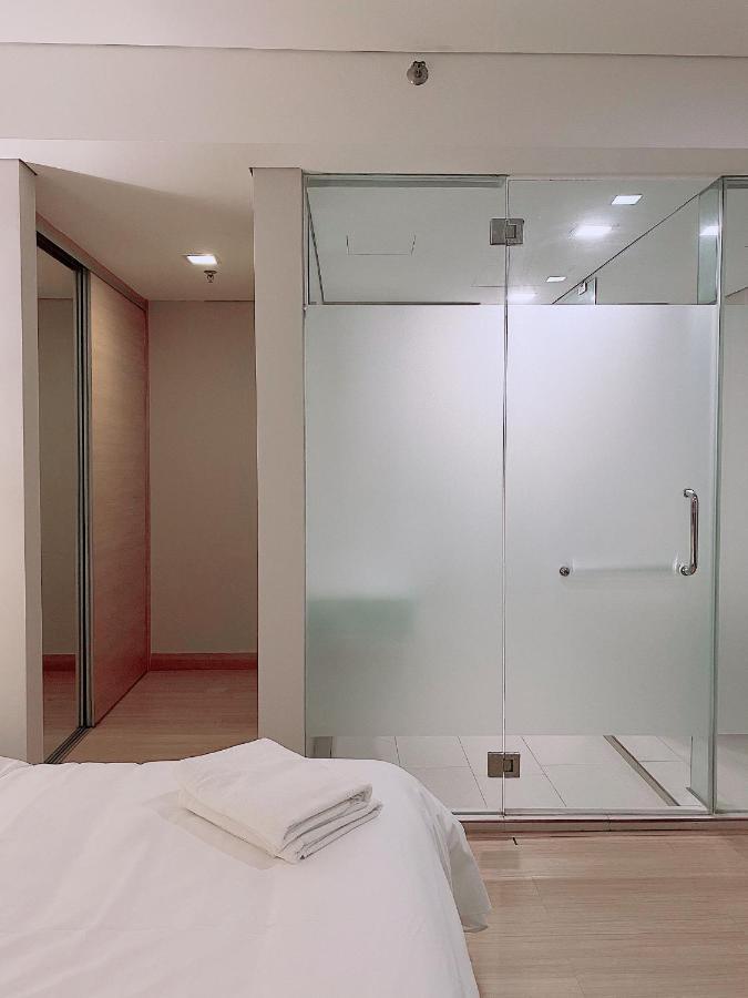Straits Suite By C Homestay Malacca Exterior foto