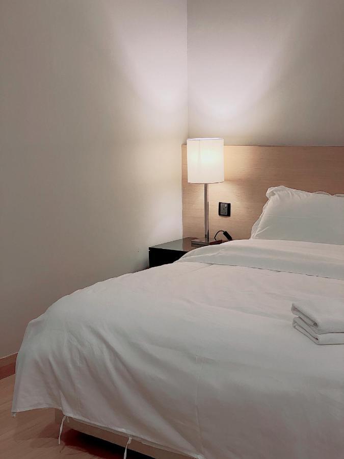 Straits Suite By C Homestay Malacca Exterior foto